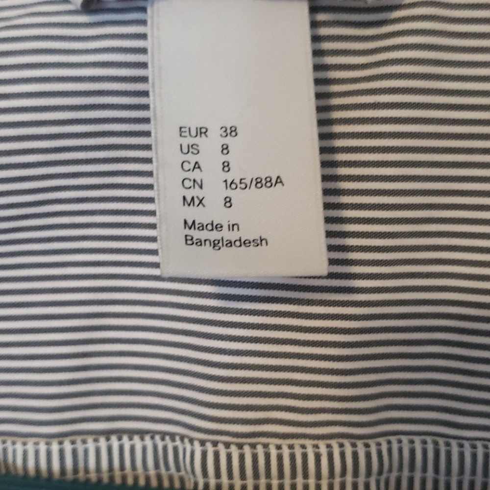 H&M Button Up - Picture 2 of 3